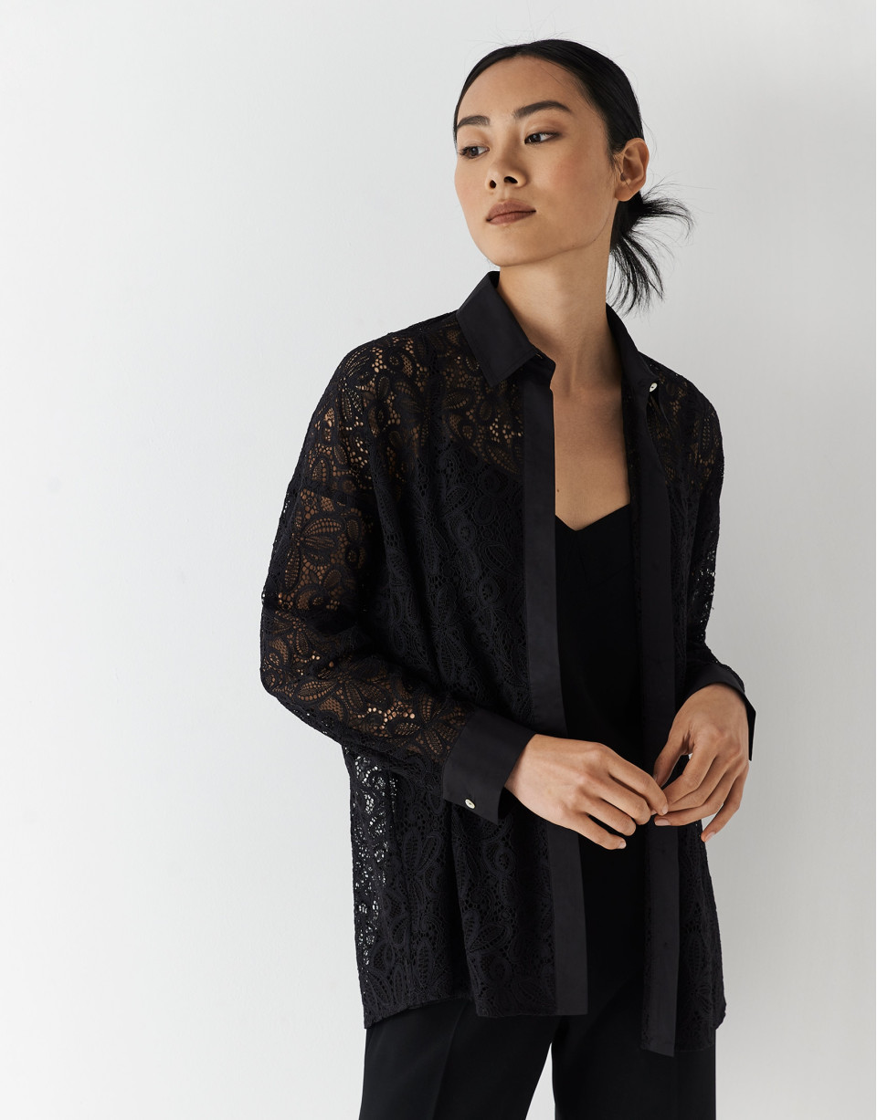 Oversize shirt with long sleeves and black lace | Roberto Verino