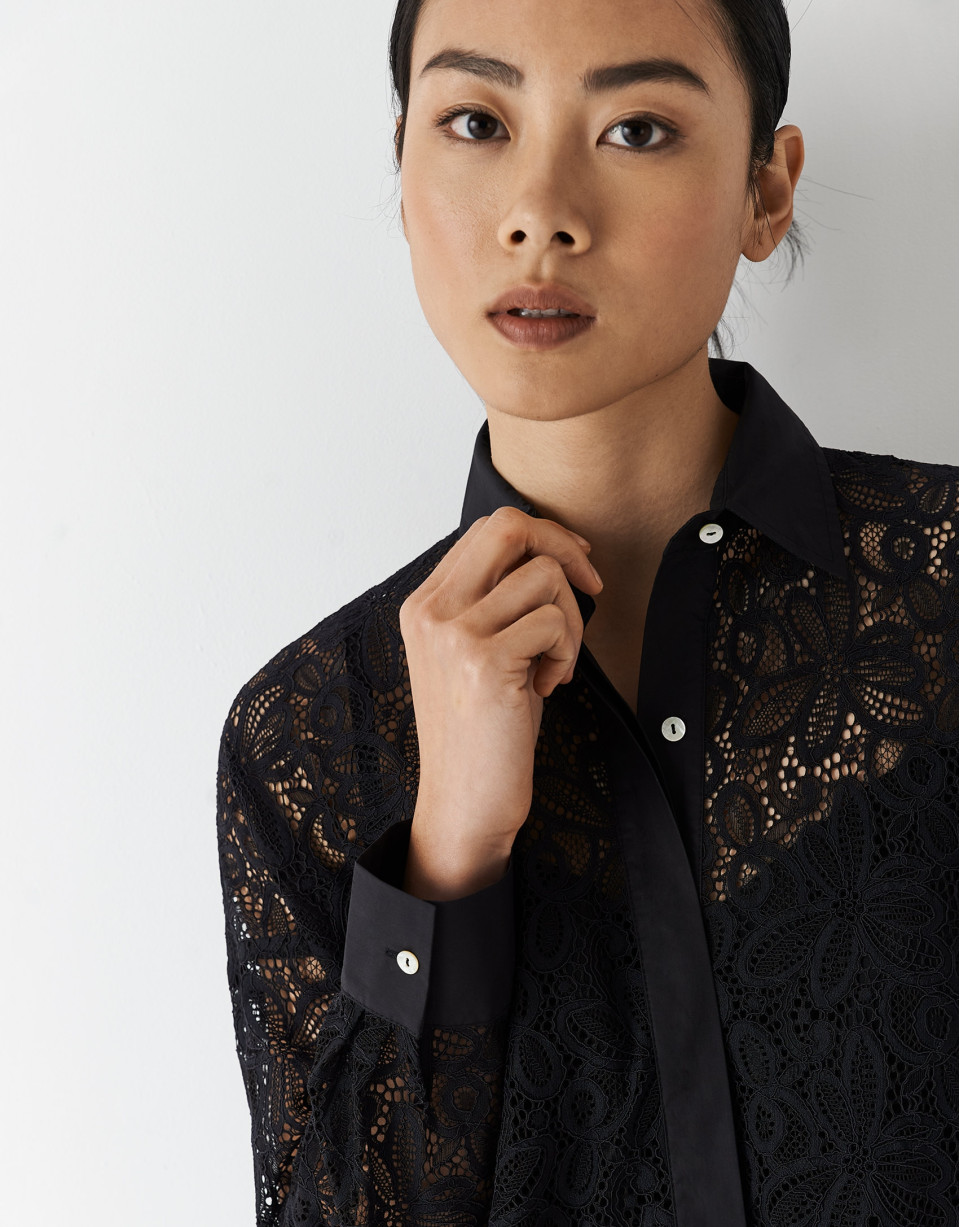 Oversize shirt with long sleeves and black lace | Roberto Verino