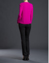 Camisa fucsia escote caja