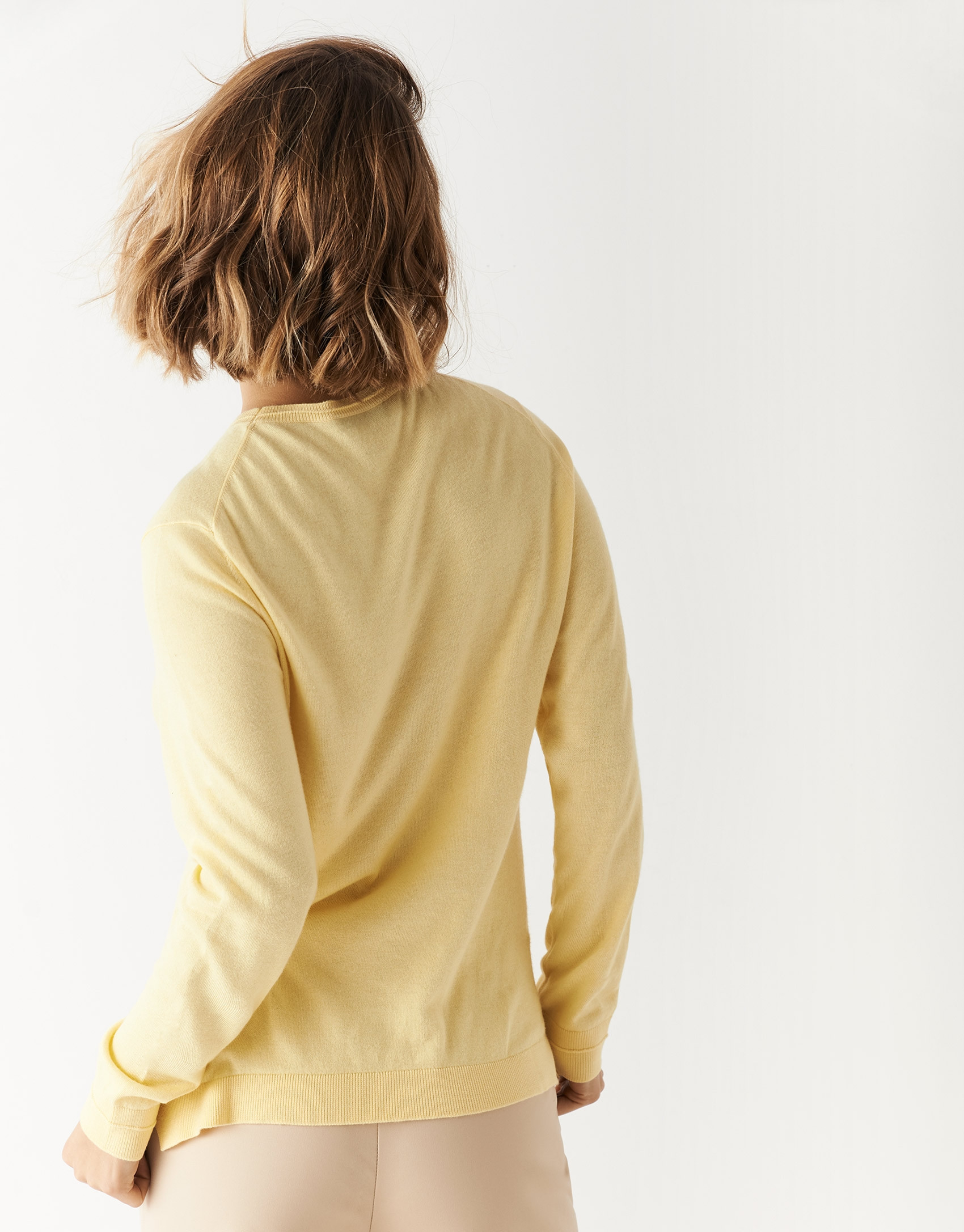 Yellow round neck fine knit sweater - Woman | Roberto Verino