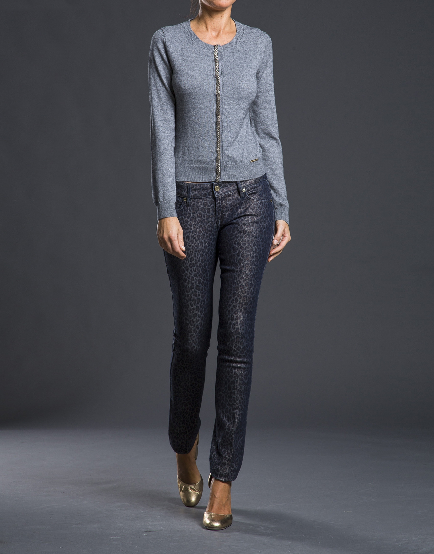 Gray knit jacket with trimming
