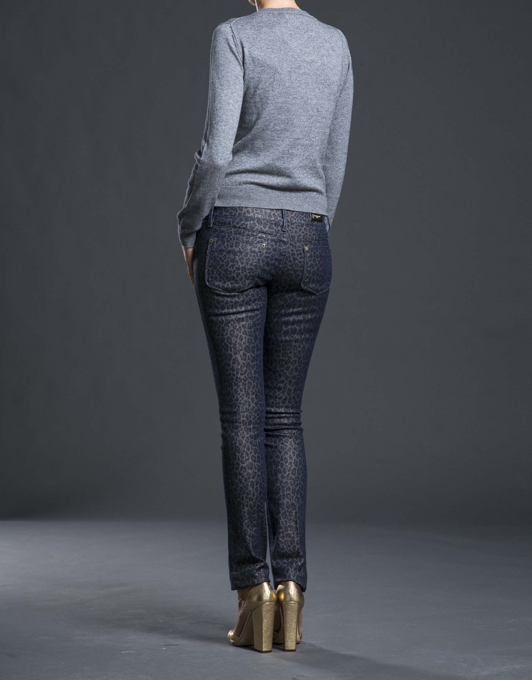 Gray knit jacket with trimming