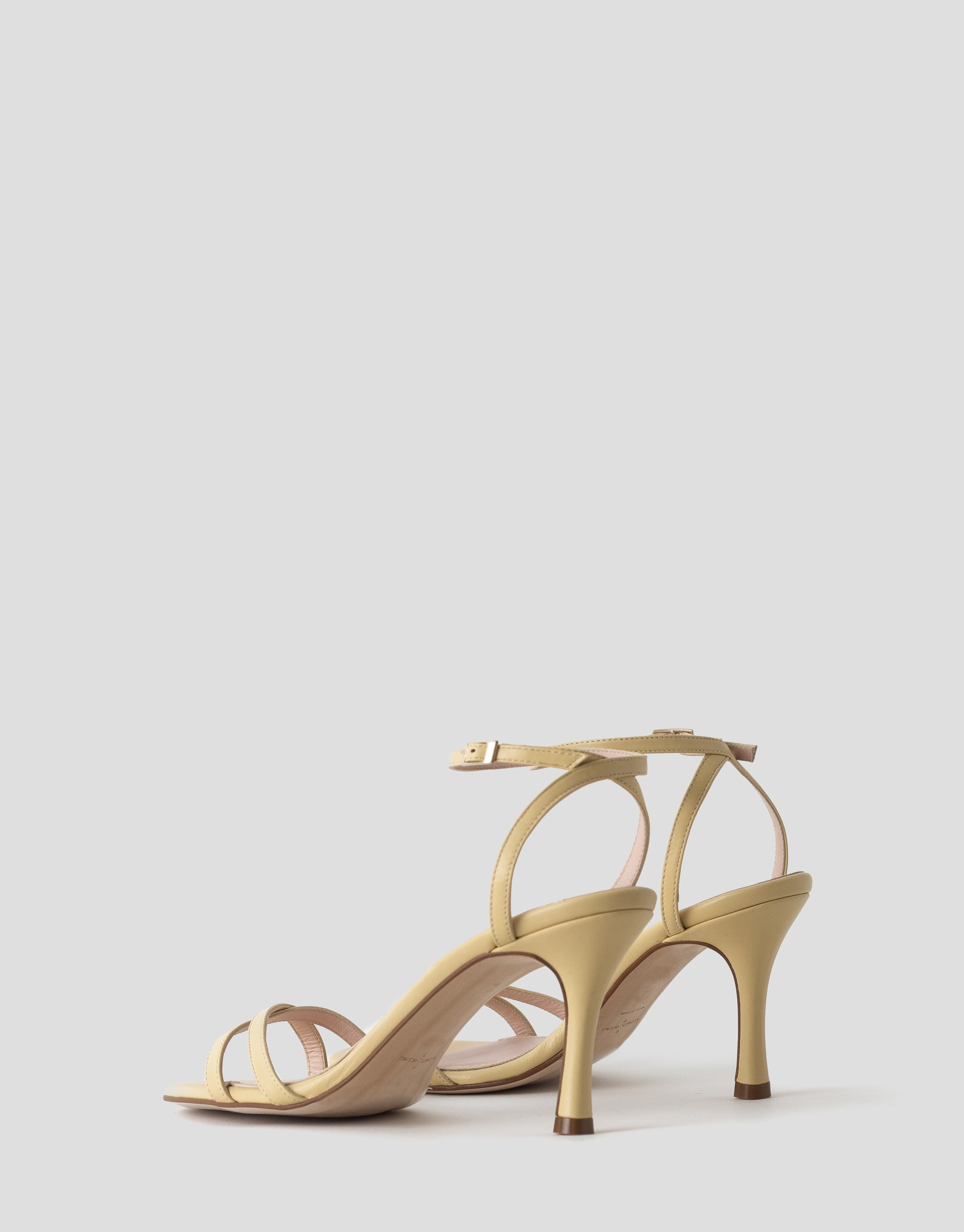 Pastel yellow sandals with square heel