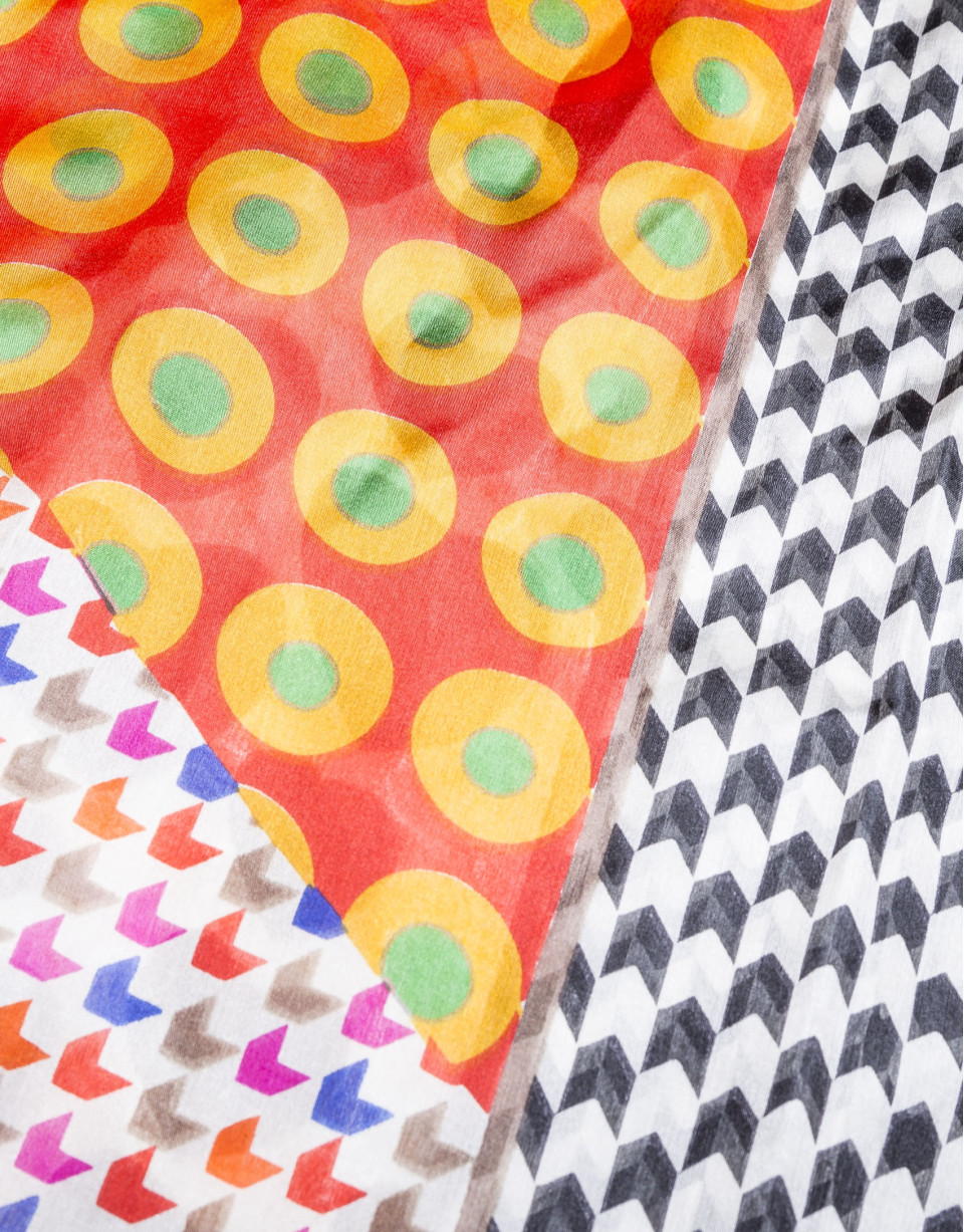 Orange geometric print foulard 