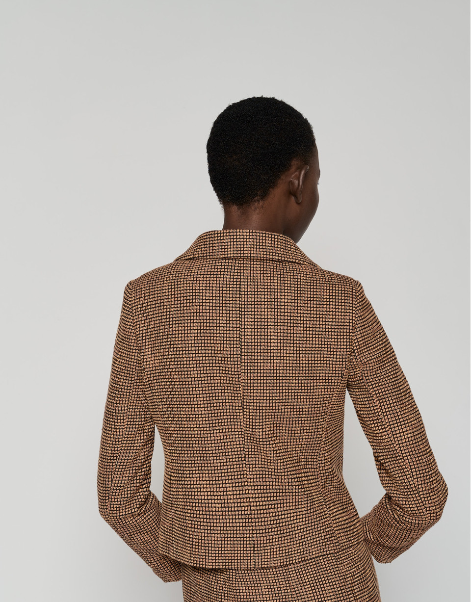 Short mustard tweed jacket - Woman - AW2023 | Roberto Verino