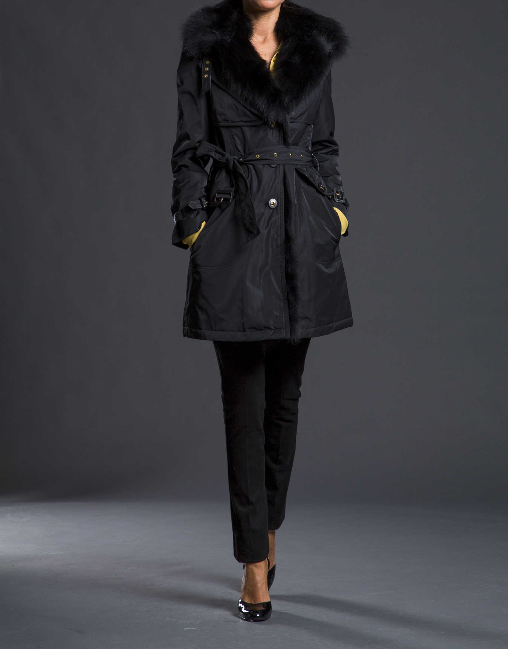 Abrigo-trench pelo natural