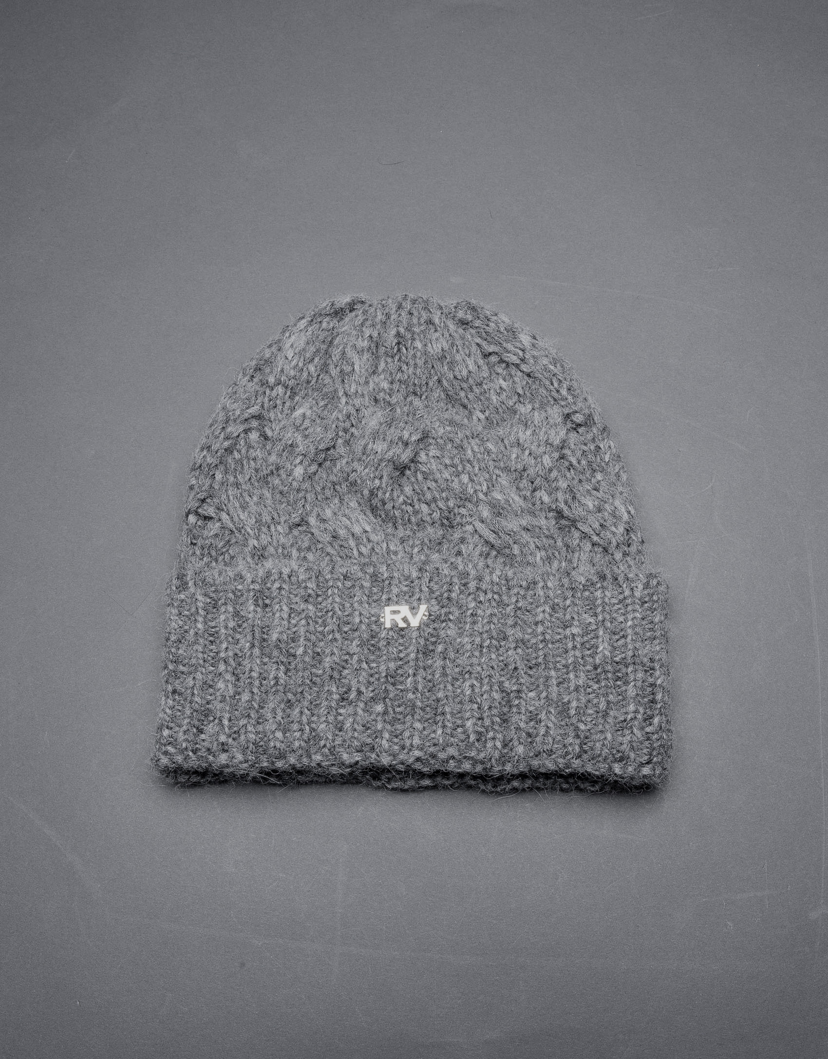 Gray knit cap 