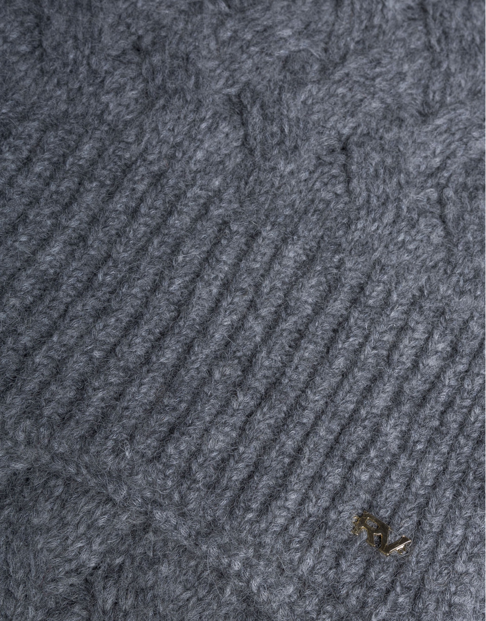 Gray knit cap 