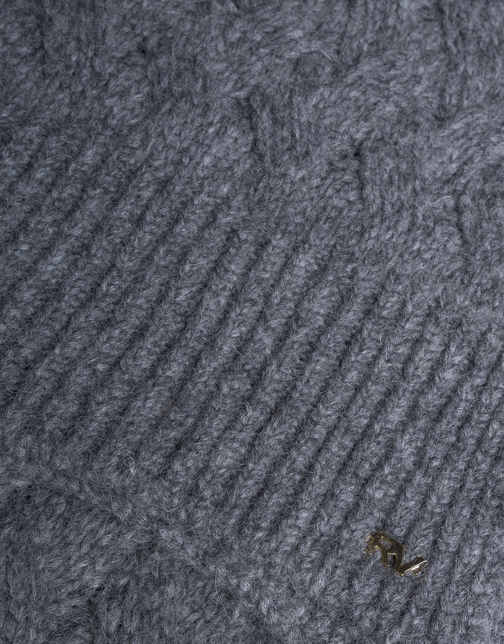 Gray knit cap 
