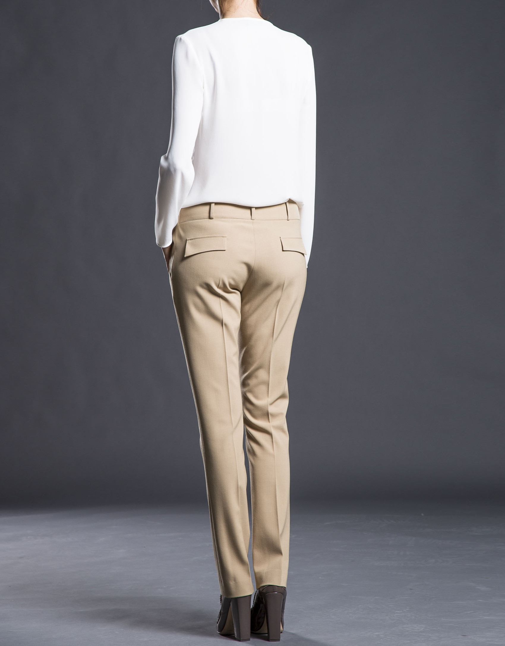 Pantalón pinzas camel