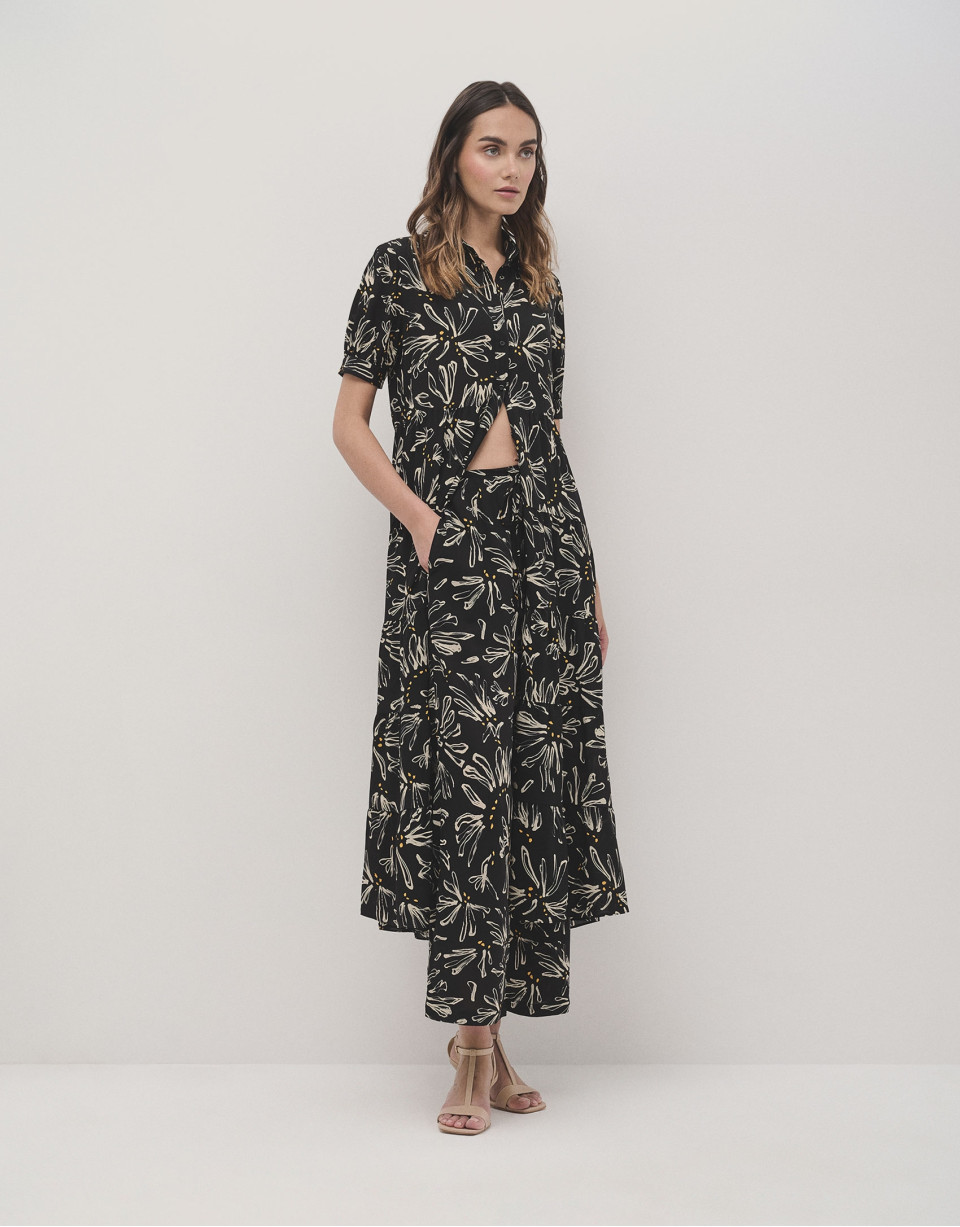 Vestido camisero midi negro estampado flores ... | Roberto Verino