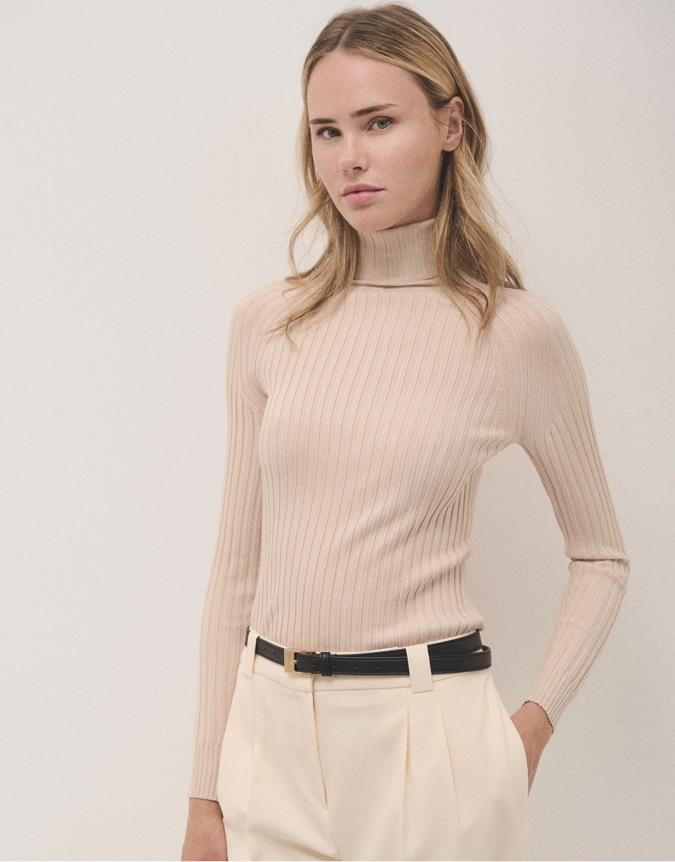 Jersey cuello subido canalé beige - Mujer | Roberto Verino