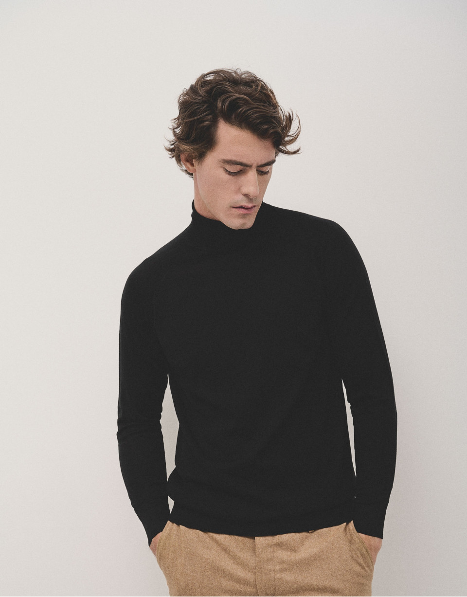 Jersey cuello cisne lana negro - Hombre | Roberto Verino