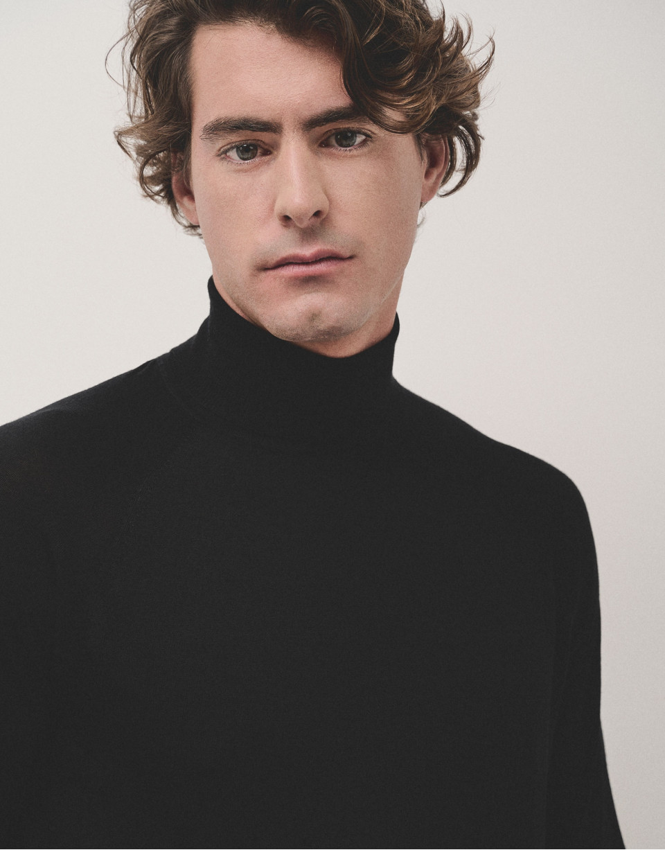 Jersey cuello cisne lana negro - Hombre | Roberto Verino