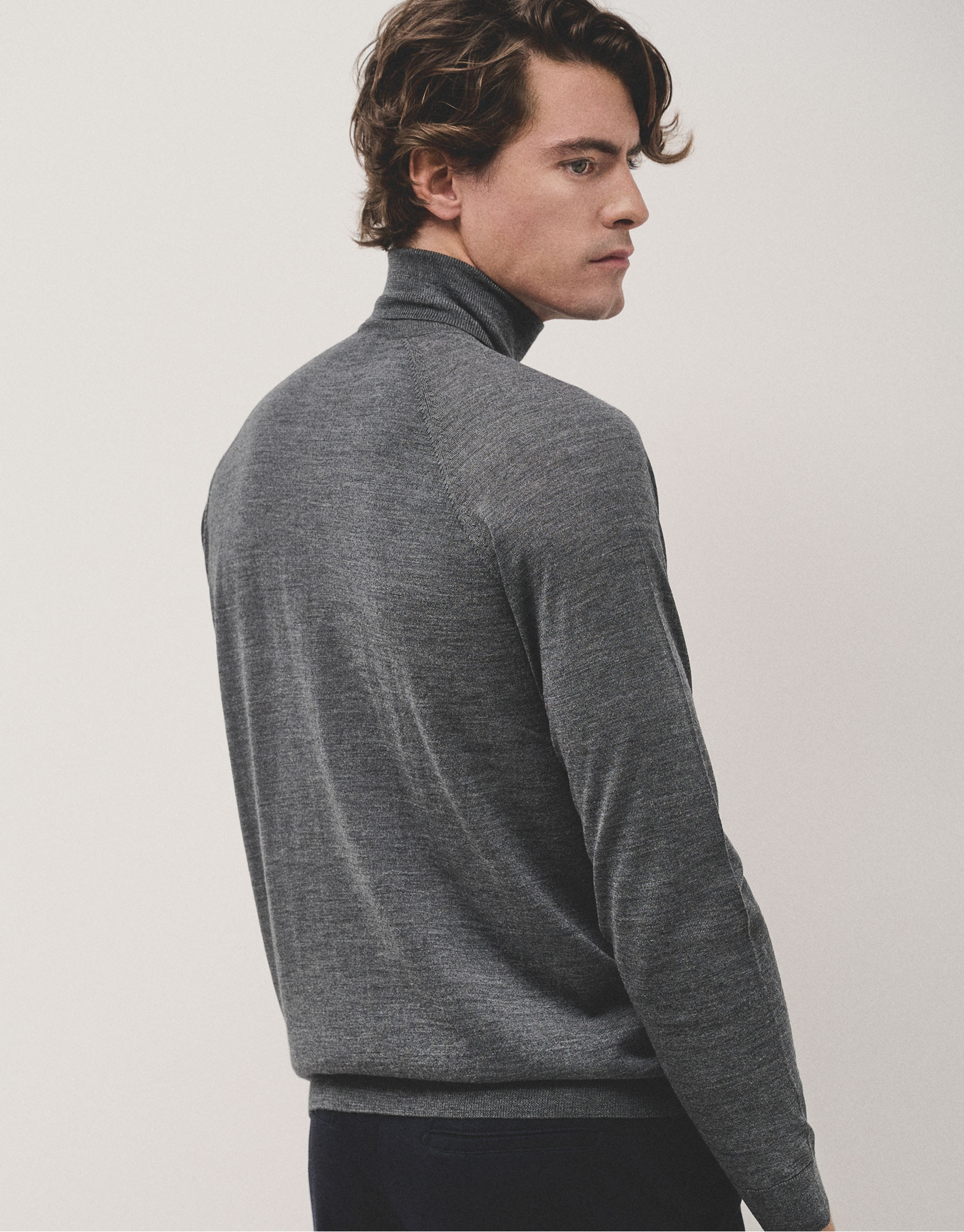 Jersey cuello cisne lana gris melange - Hombre | Roberto Verino