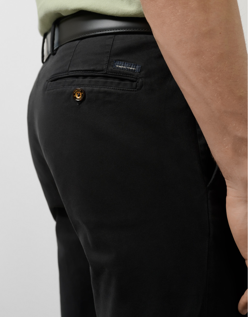 Black dyed chino trousers - Man - SS2025 | Roberto Verino
