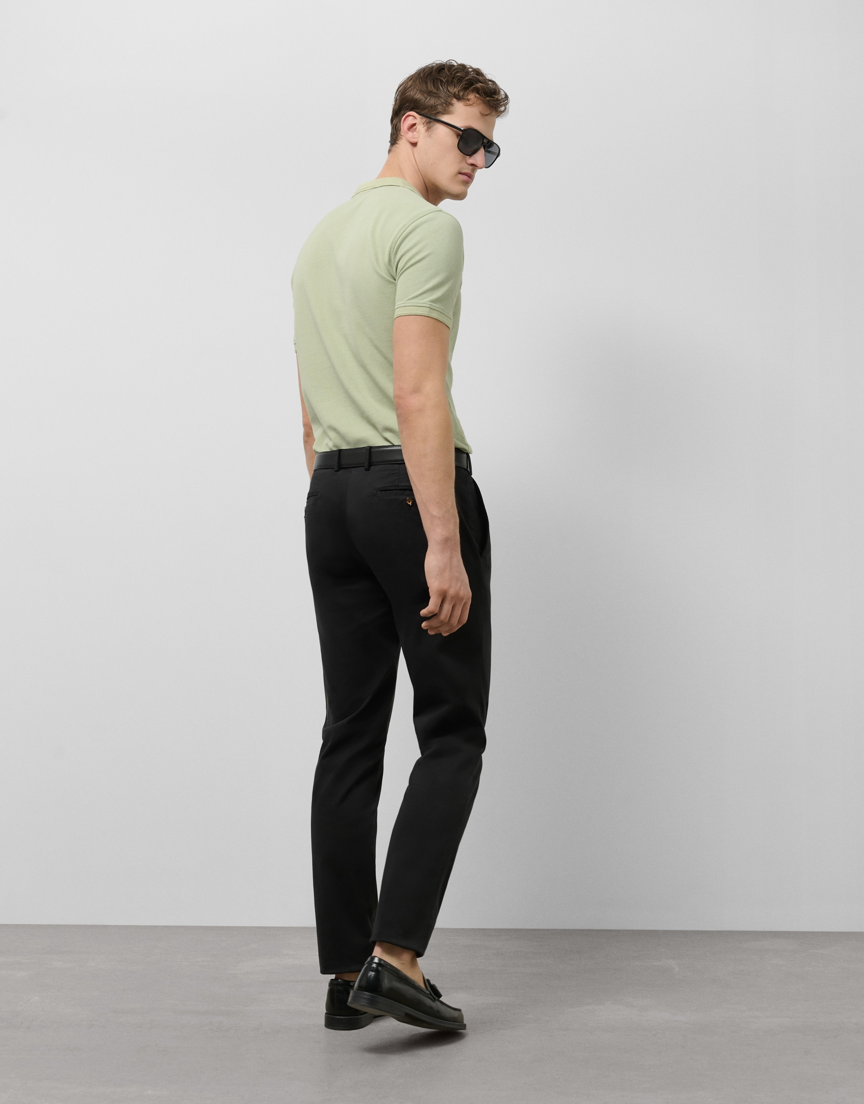 Black dyed chino trousers - Man - SS2025 | Roberto Verino
