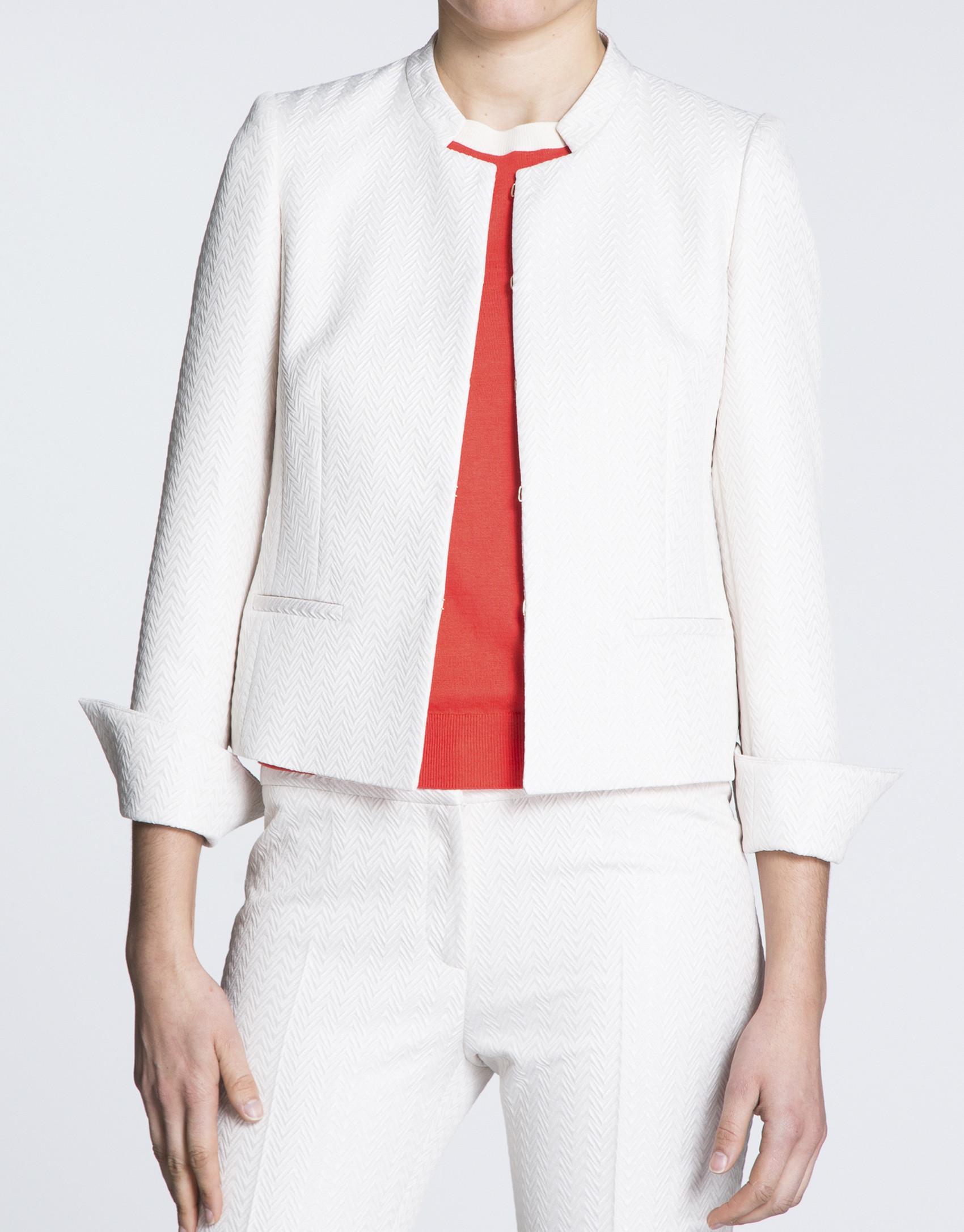 Ivory jacquard short jacket with  Mao collar