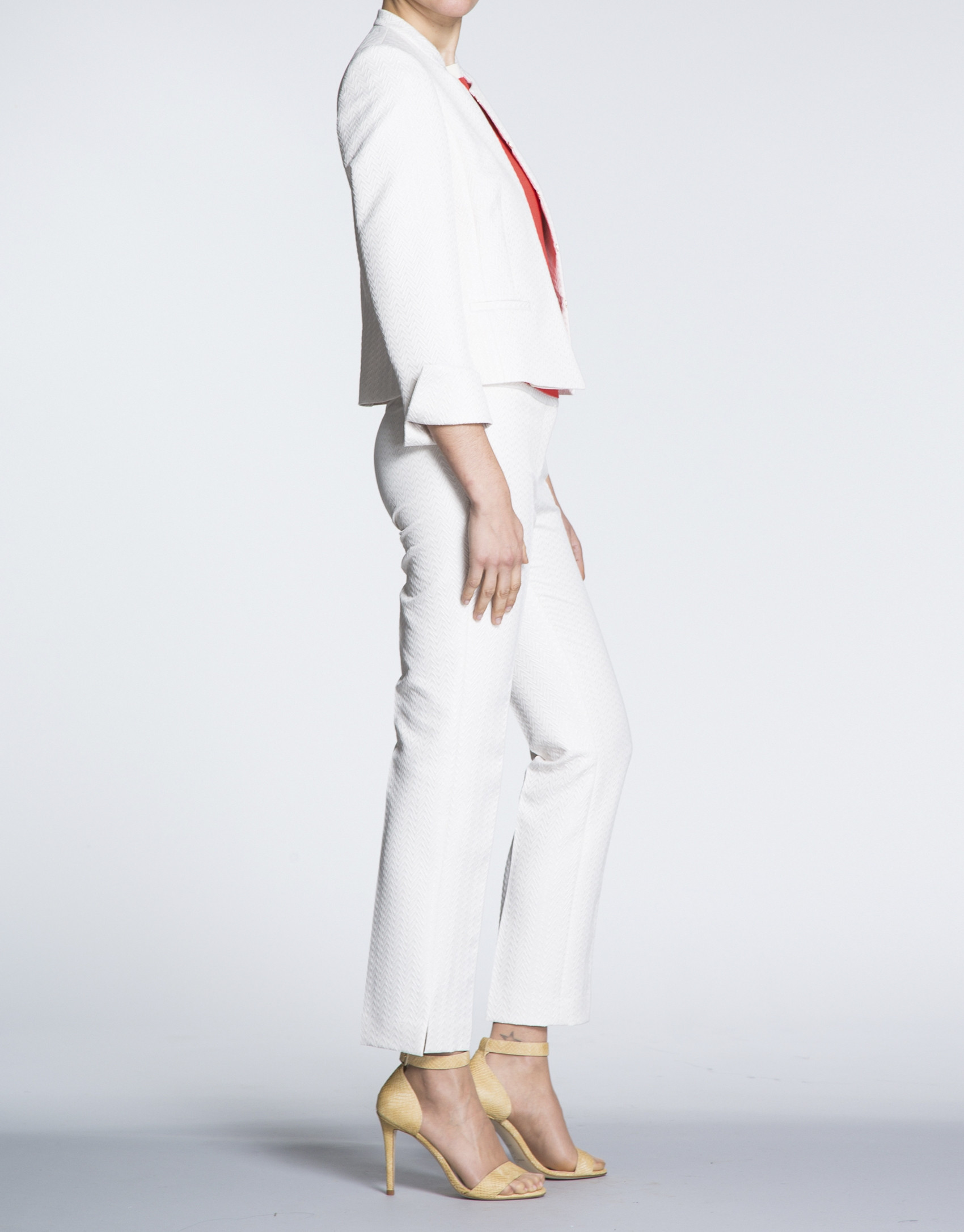 Ivory jacquard short jacket with  Mao collar