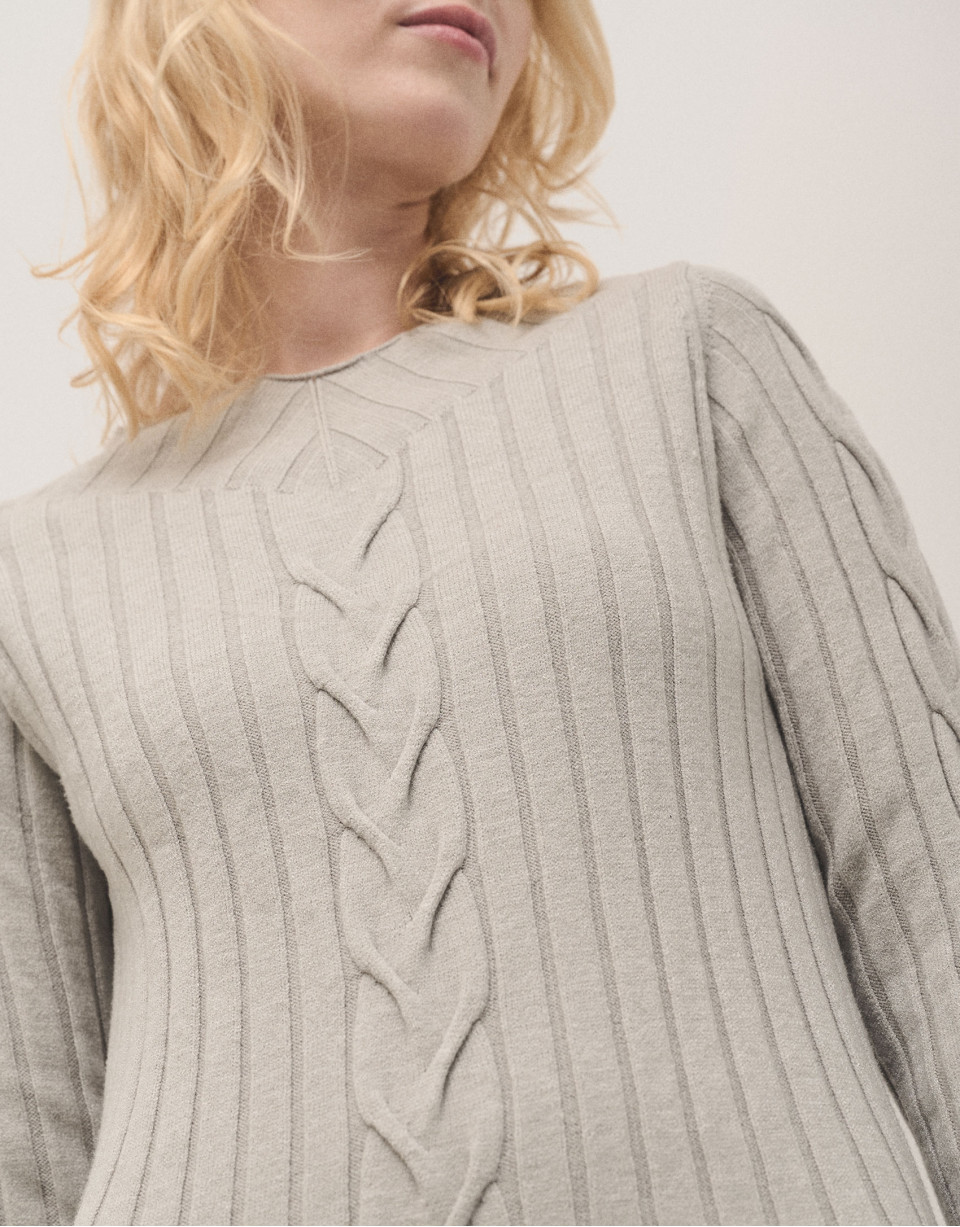 Grey rib knited midi dres with cable pattern | Roberto Verino