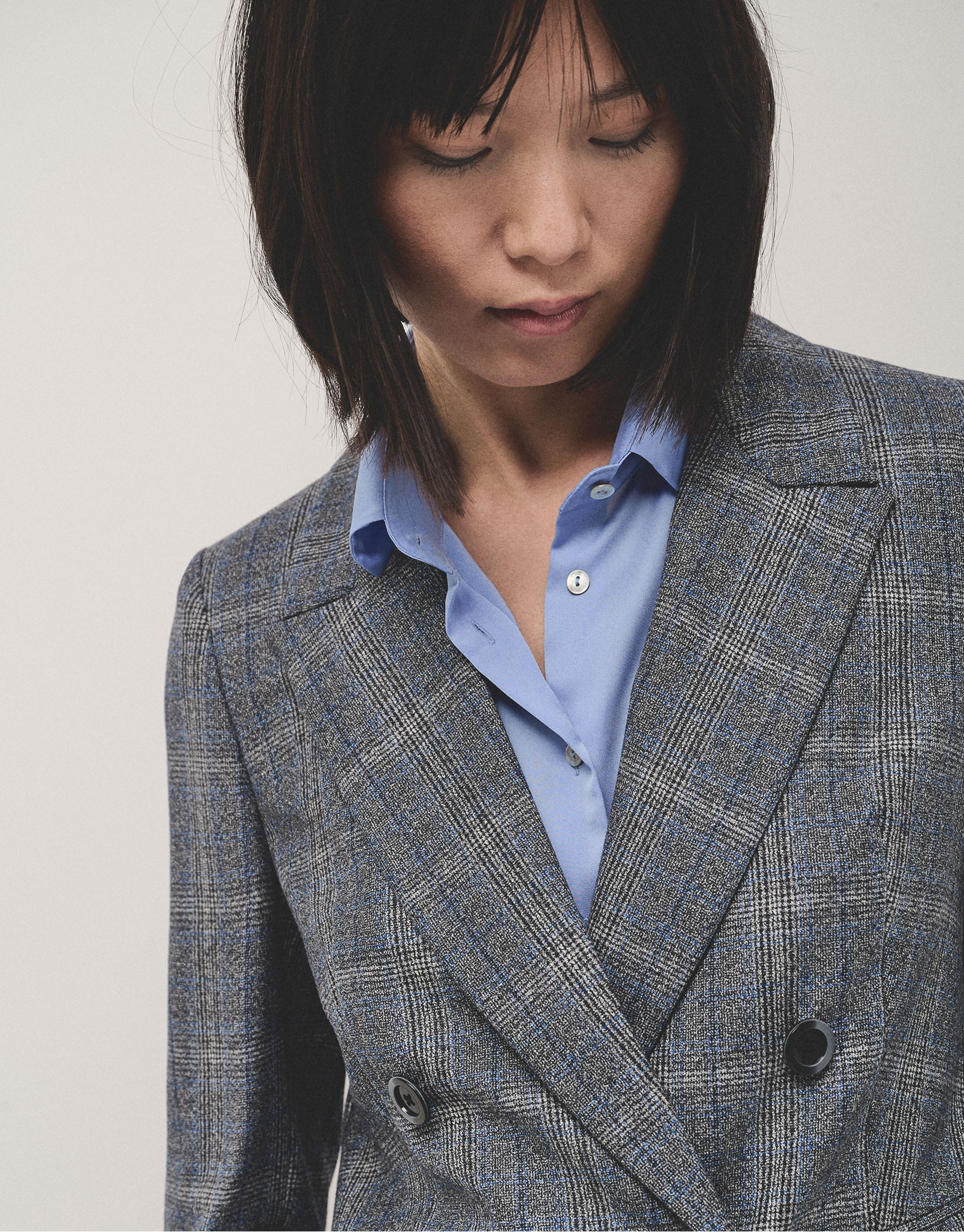 Blazer cruzada lana cuadro gales gris y azul | Roberto Verino