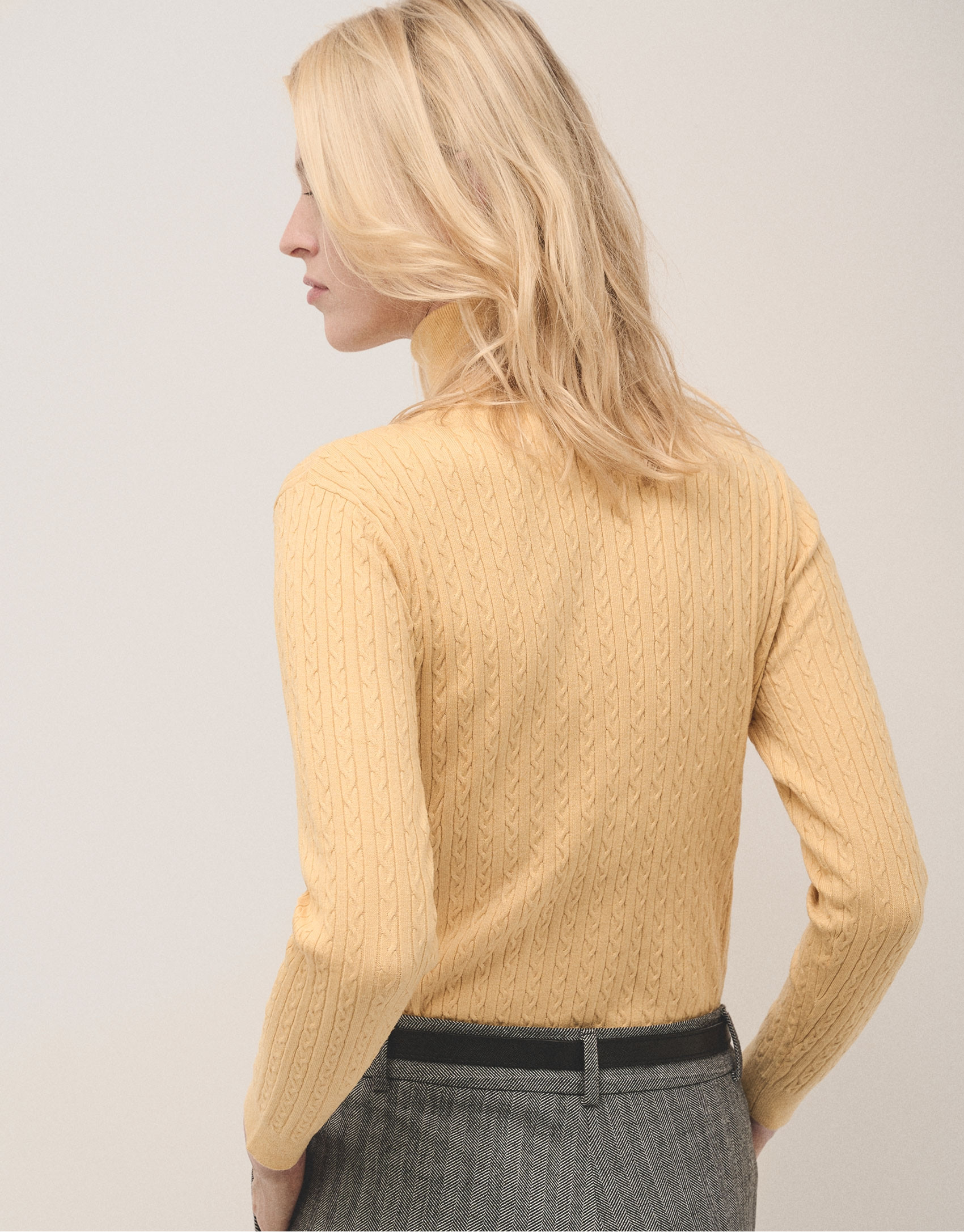 Jersey punto trenzado amarillo - Mujer - OI2024 | Roberto Verino