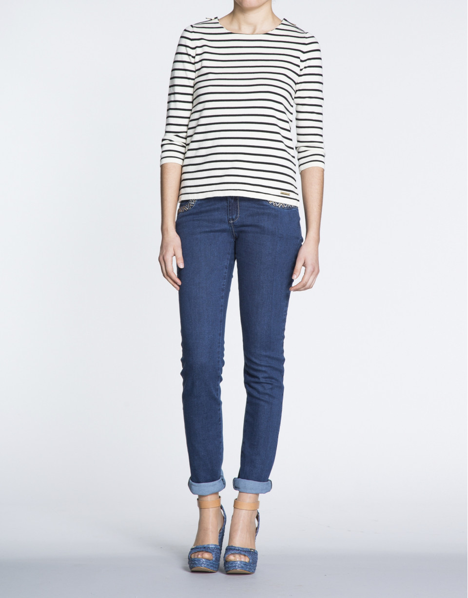 Jersey marinero cremalleras en hombros.