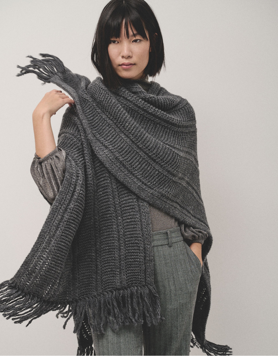 Long oversize grey knitted jacket
