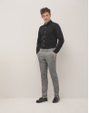 Pantalón chino estructura bicolor negro/blanco