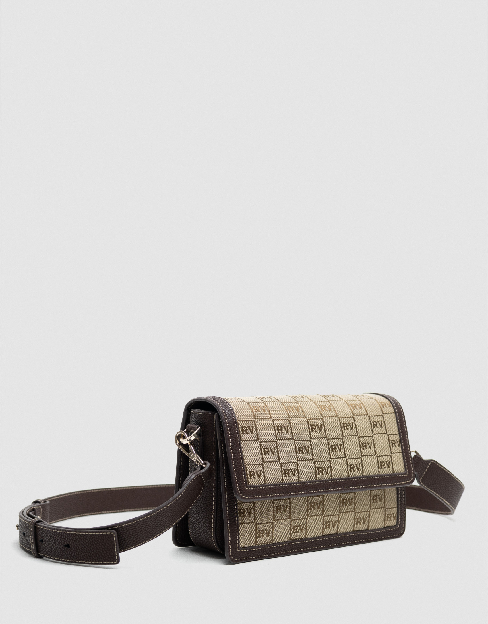 Bolso bandolera Matilda Crossbag logos marrón | Roberto Verino