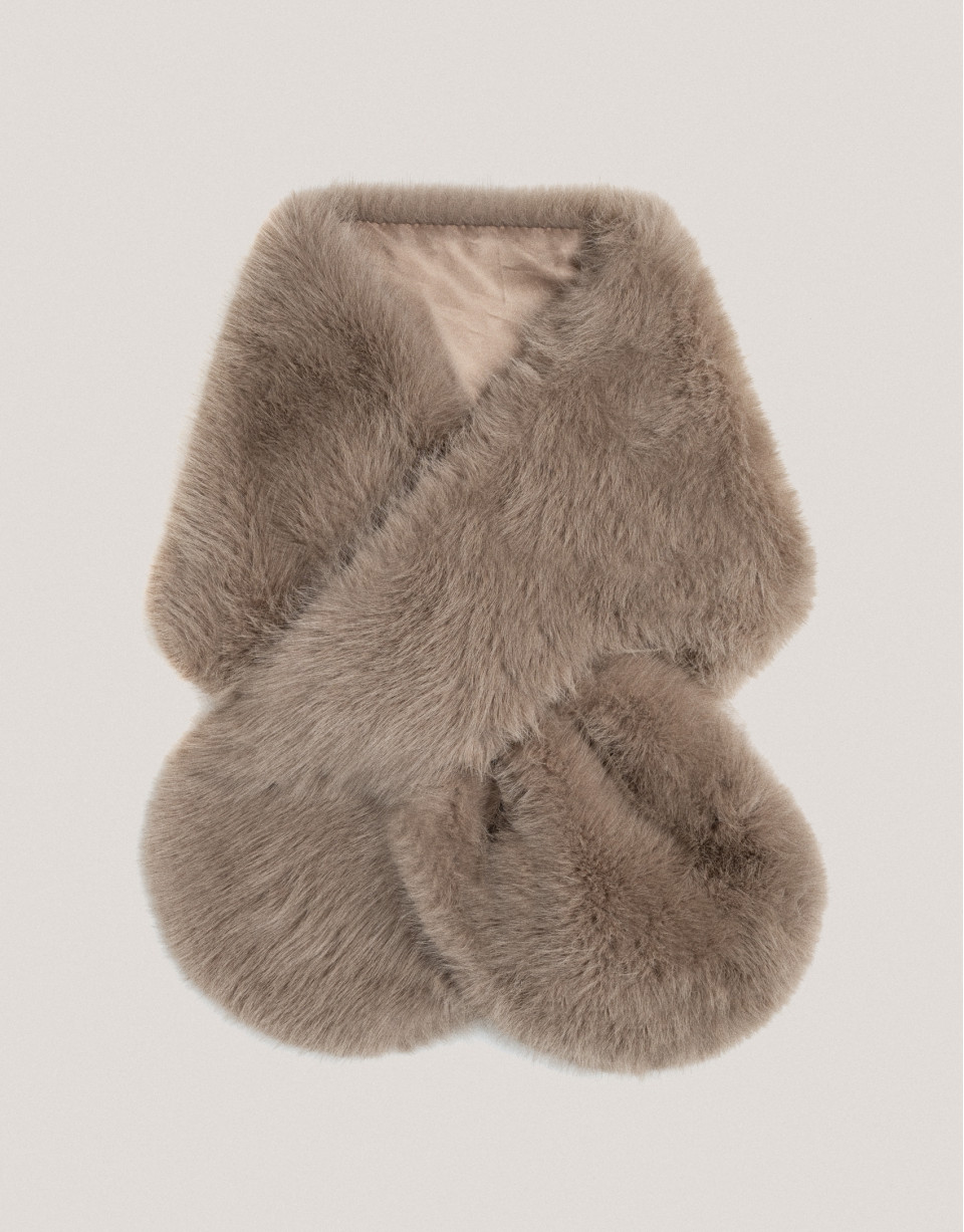 Mink fur effect crossover stole - Woman | Roberto Verino