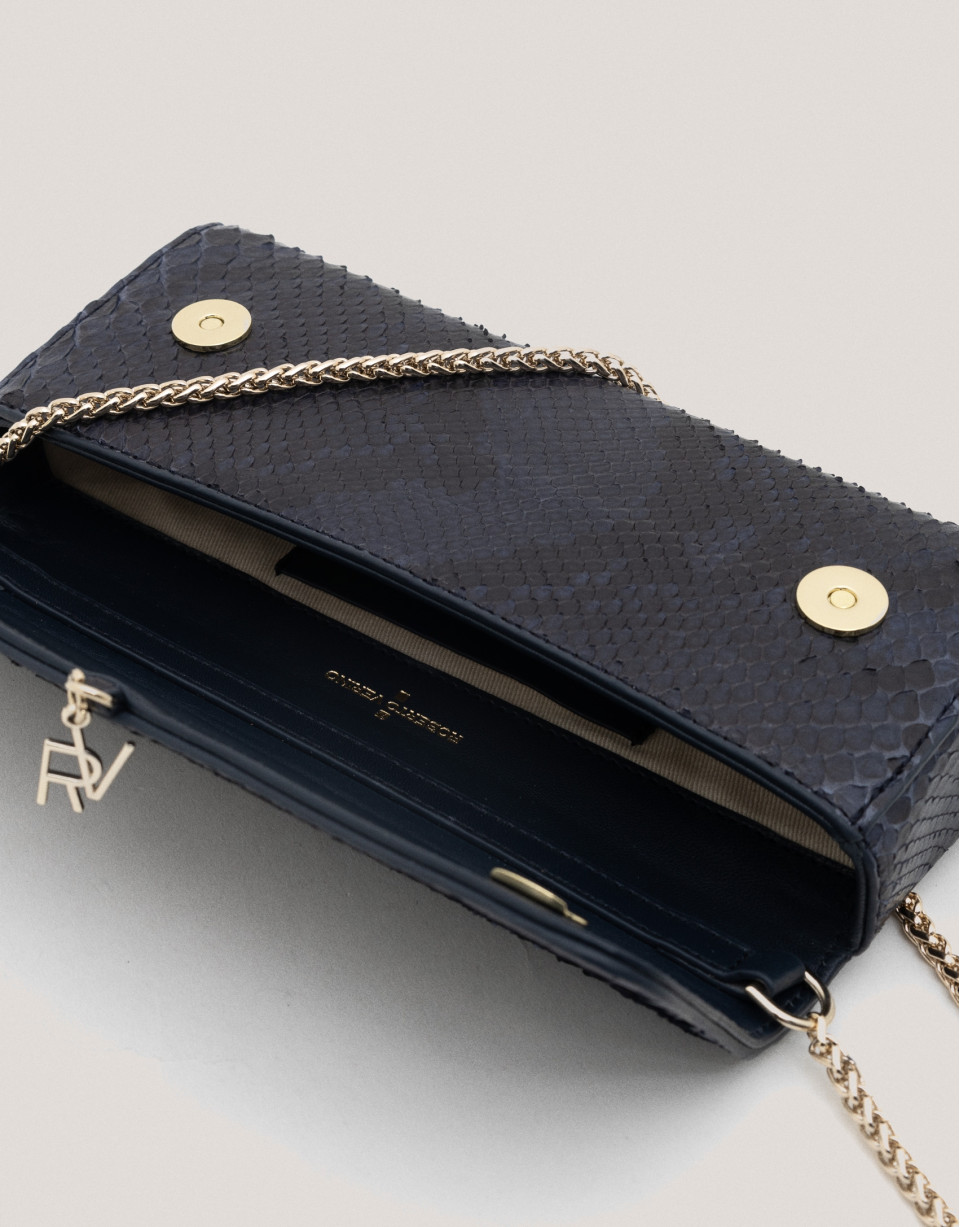 Bolso Clutch Ariana piel serpiente azul marino | Roberto Verino
