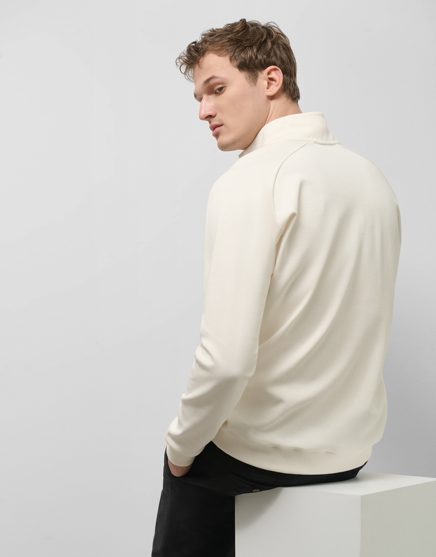 Raw half-zip sweatshirt with logo - Man | Roberto Verino