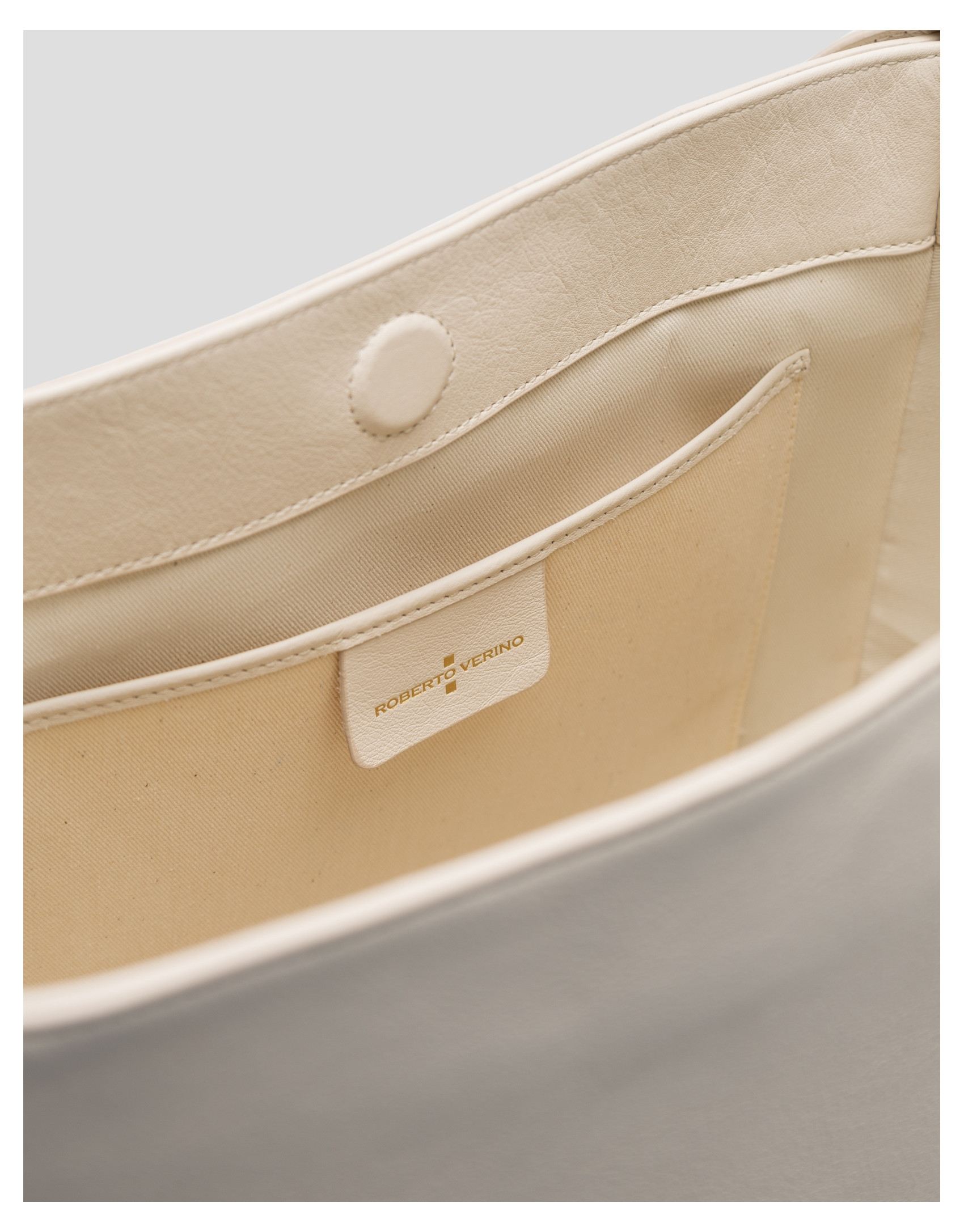 Valentina Hobo shoulder bag in ecru leather | Roberto Verino