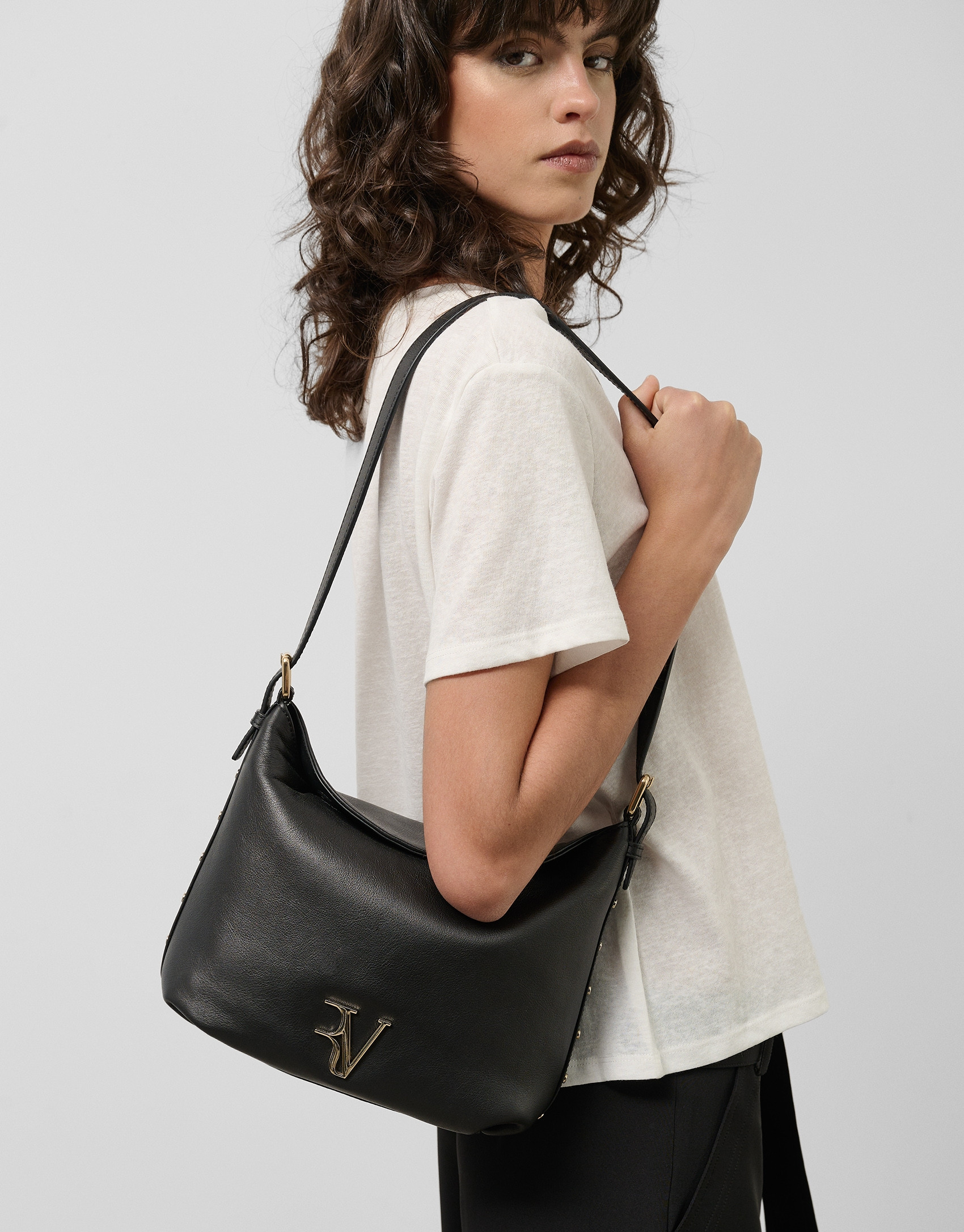 Black leather Mini Hobo shoulder bag - Sale | Roberto Verino