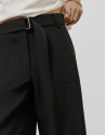 Pantalón ancho fluido twill negro con cinturón | Roberto Verino