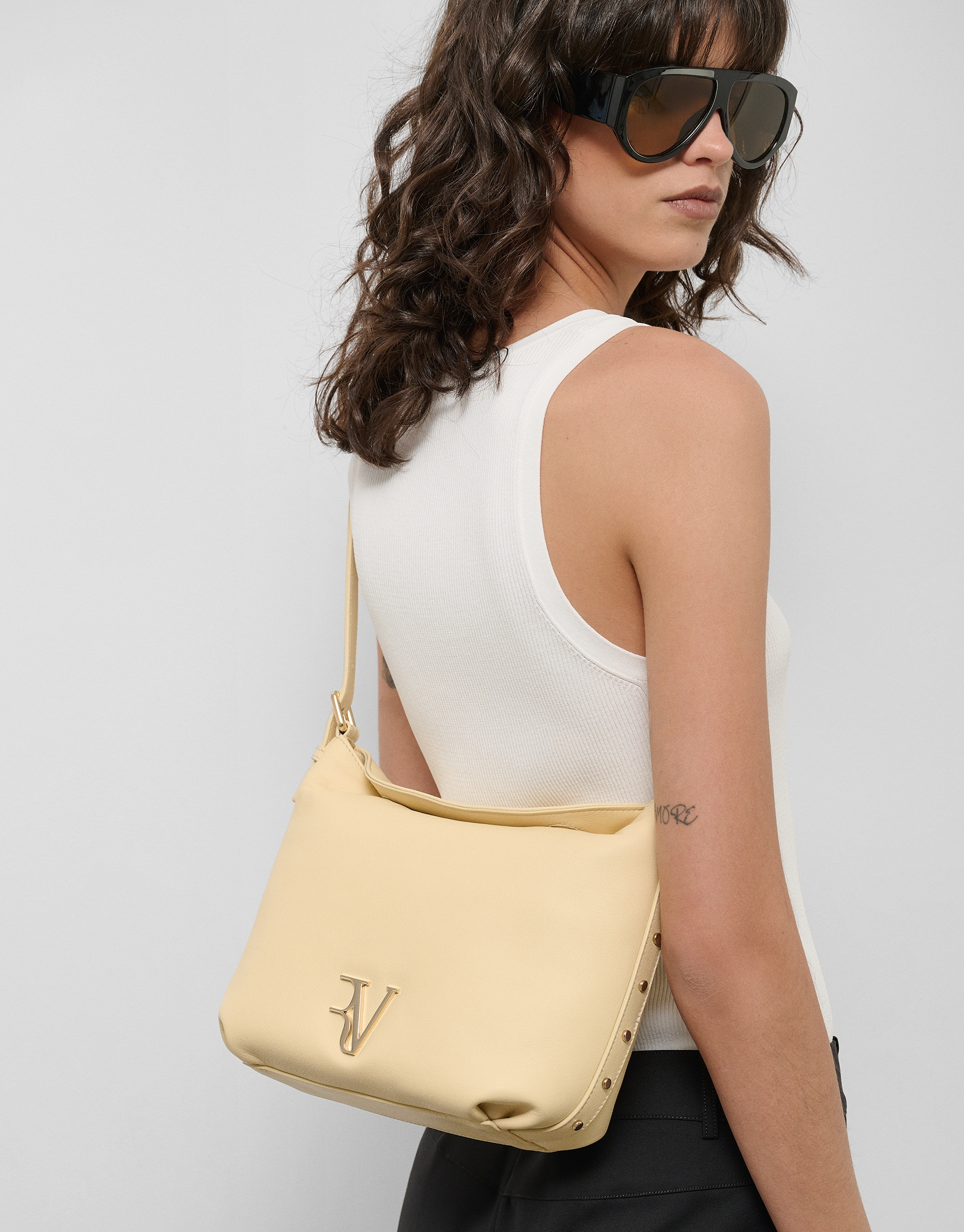 Bolso de hombro Mini Hobo Mafalda piel beige | Roberto Verino