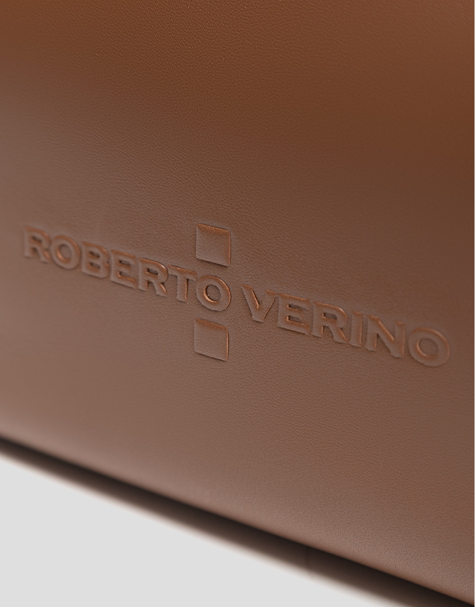 Megan Messenger camel leather shoulder bag | Roberto Verino