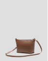 Bolso bandolera Megan Messenger piel cámel | Roberto Verino