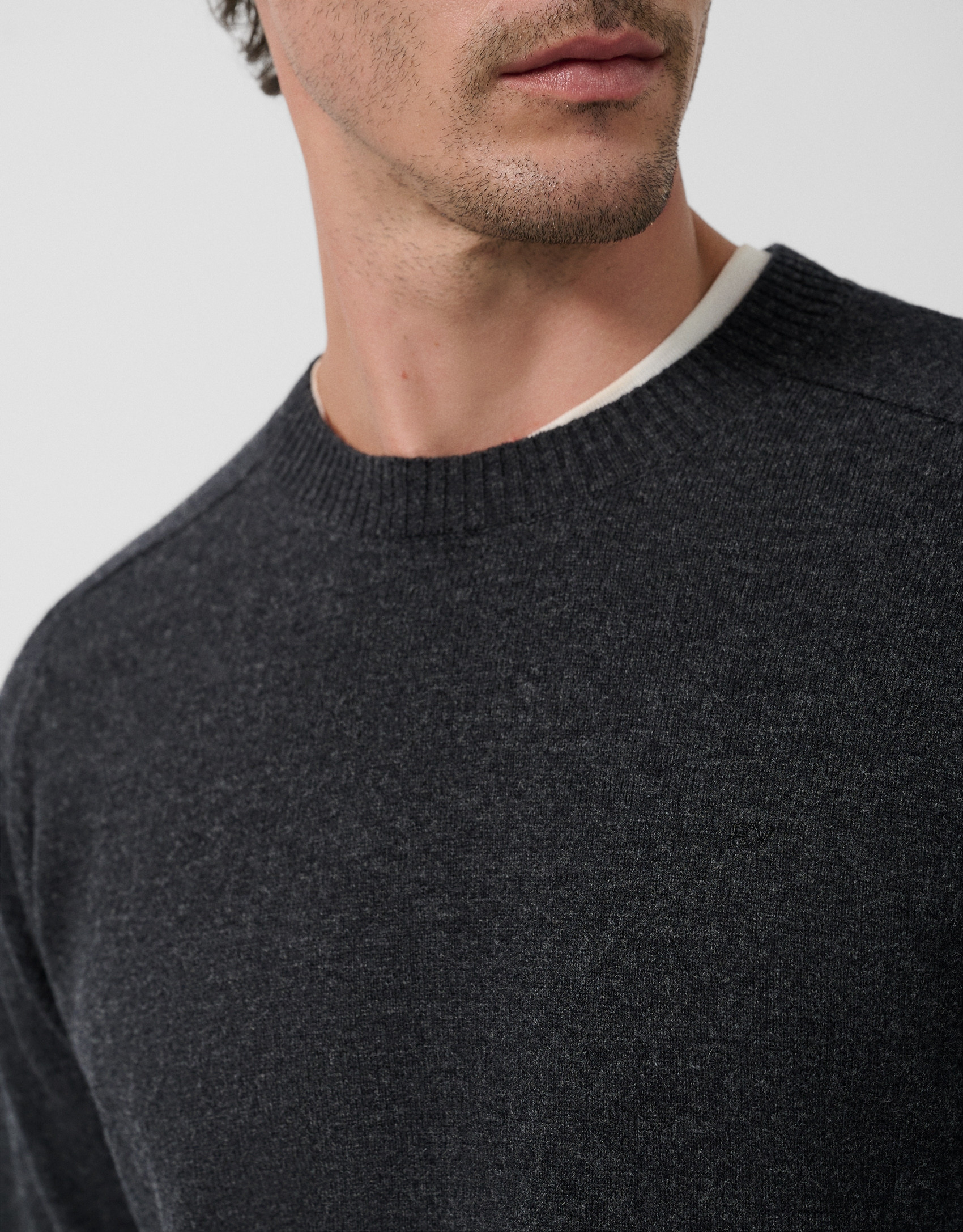 Dark grey wool/cashmere sweater - Man - AW2025 | Roberto Verino