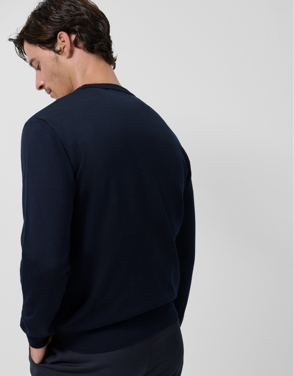 Navy wool sweater with pattern on the front | Roberto Verino