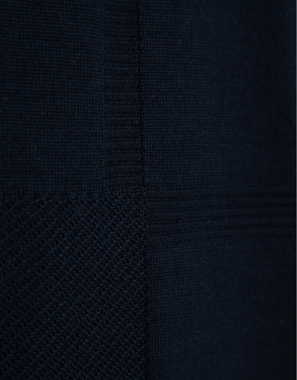 Navy wool sweater with pattern on the front | Roberto Verino