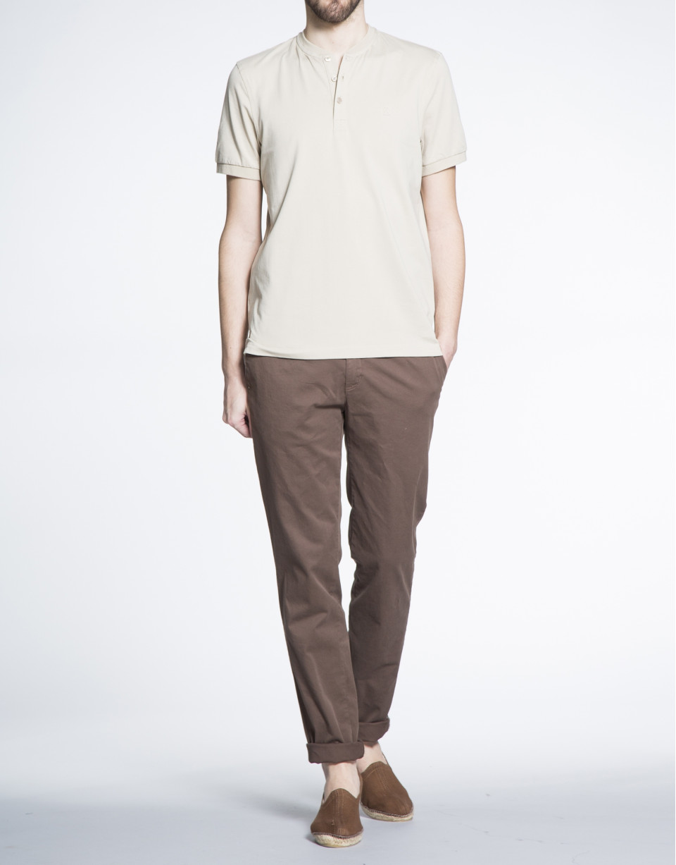 Plain sand V-neck top