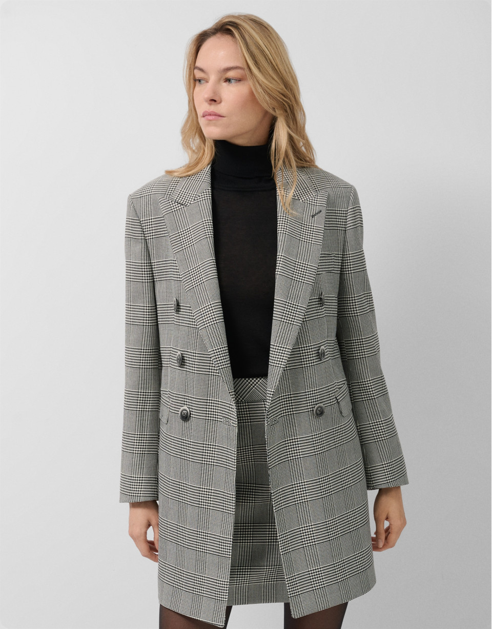 Black and white Welsh plaid double-breasted coat | Roberto Verino