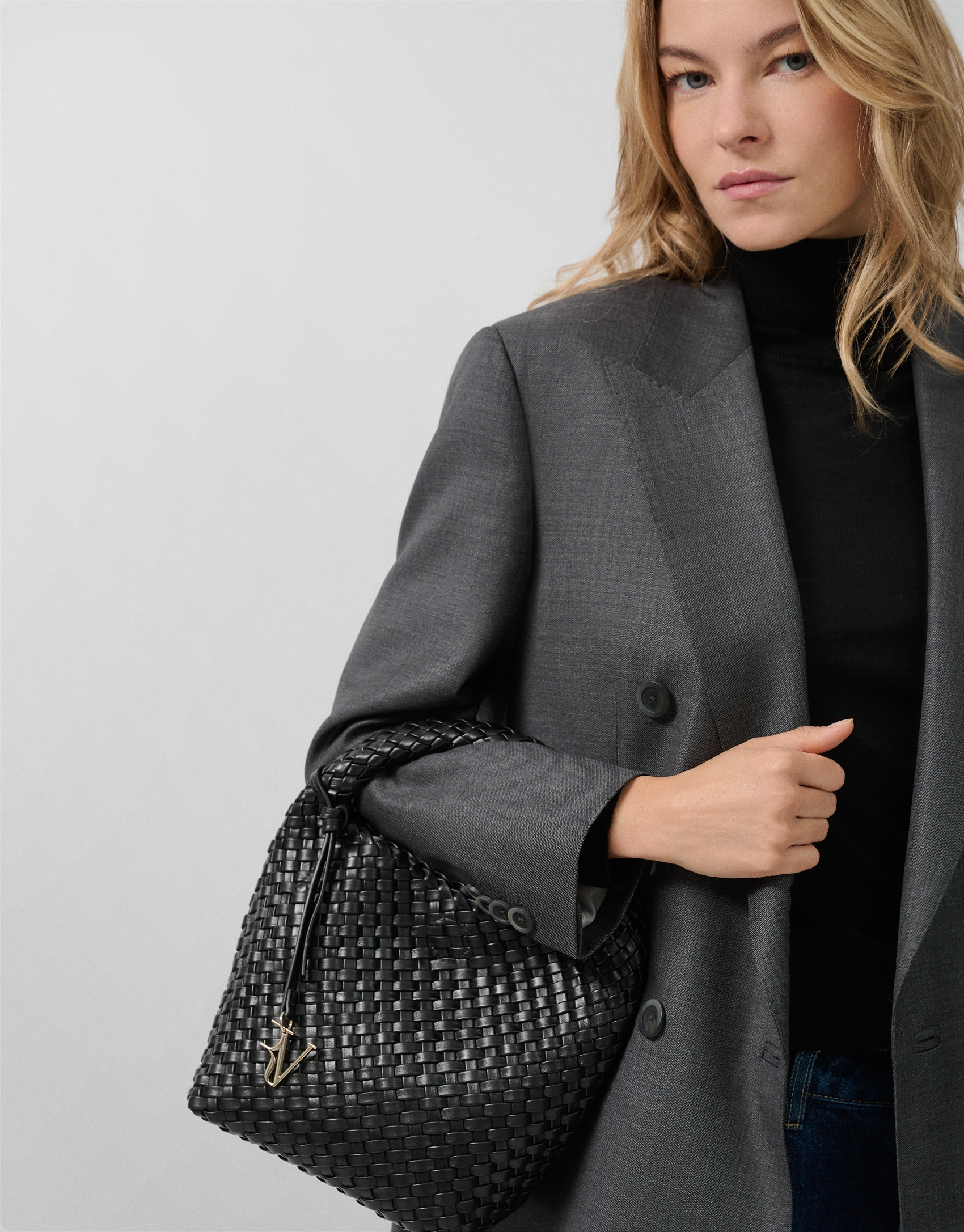 Bolso de mano Paula Hobo Midi piel trenzada ... | Roberto Verino