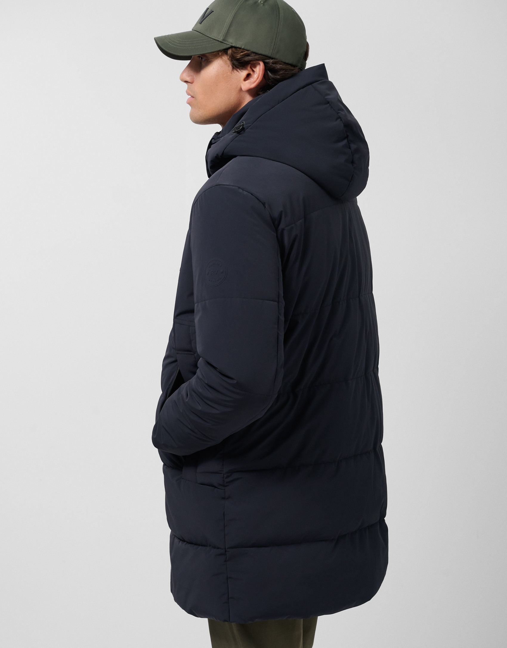Long navy quilted garment - Man - AW2025 | Roberto Verino