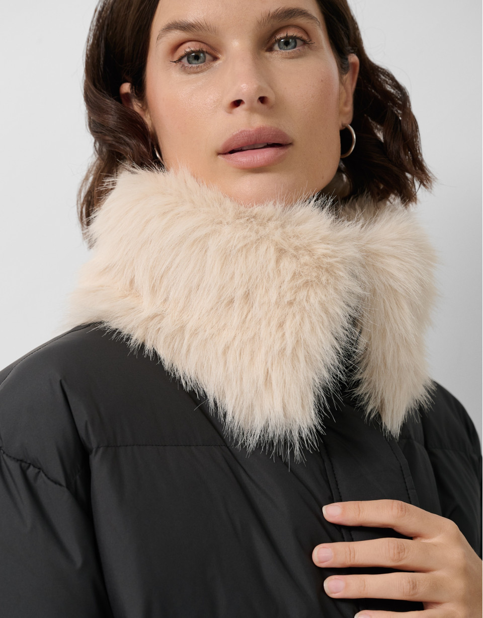 Black down jacket with fur-effect collar | Roberto Verino