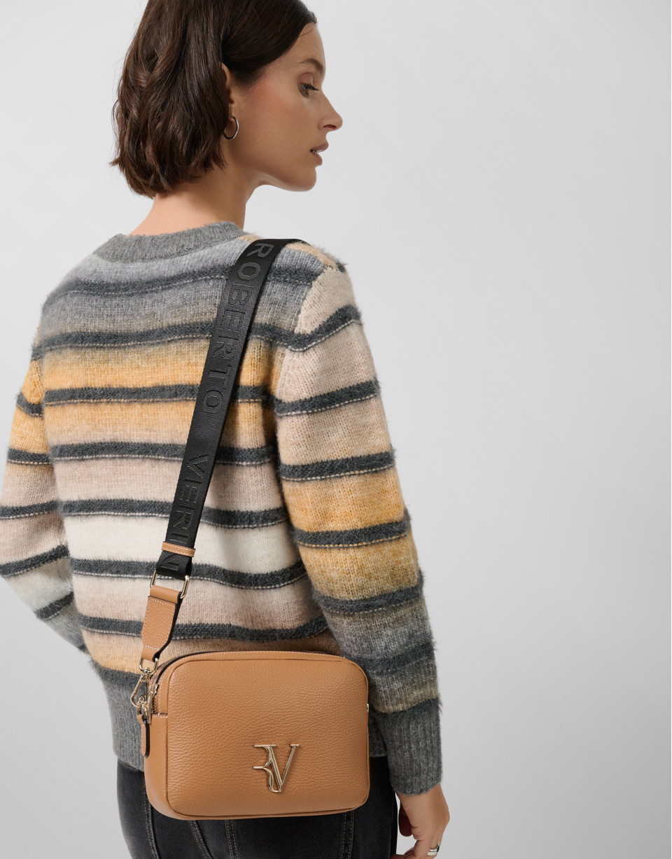Thais camel leather shoulder bag - Gift Guide | Roberto Verino