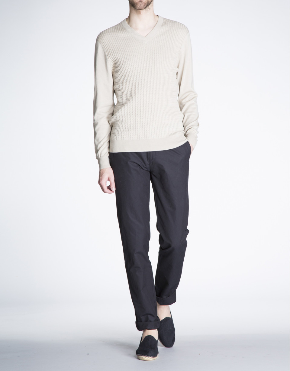 Structured beige knit sweater 