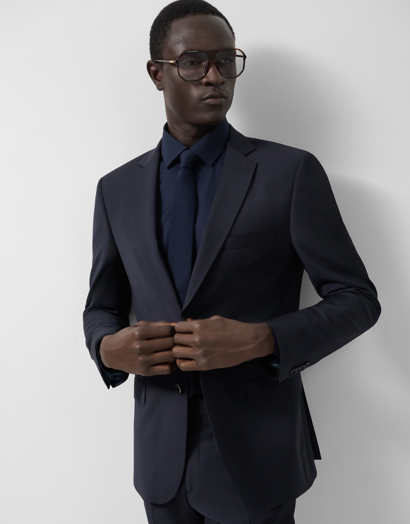 Slim fit half canvas suit in navy blue - Man | Roberto Verino